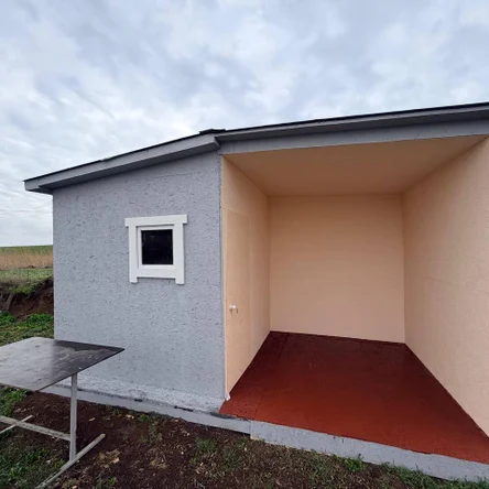 Беседка на 8 человек ночью